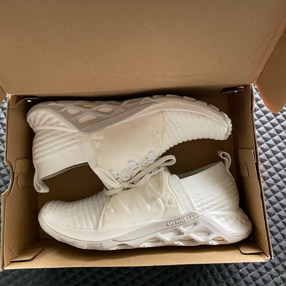 Merrell Casual Athletic Shoes size 8